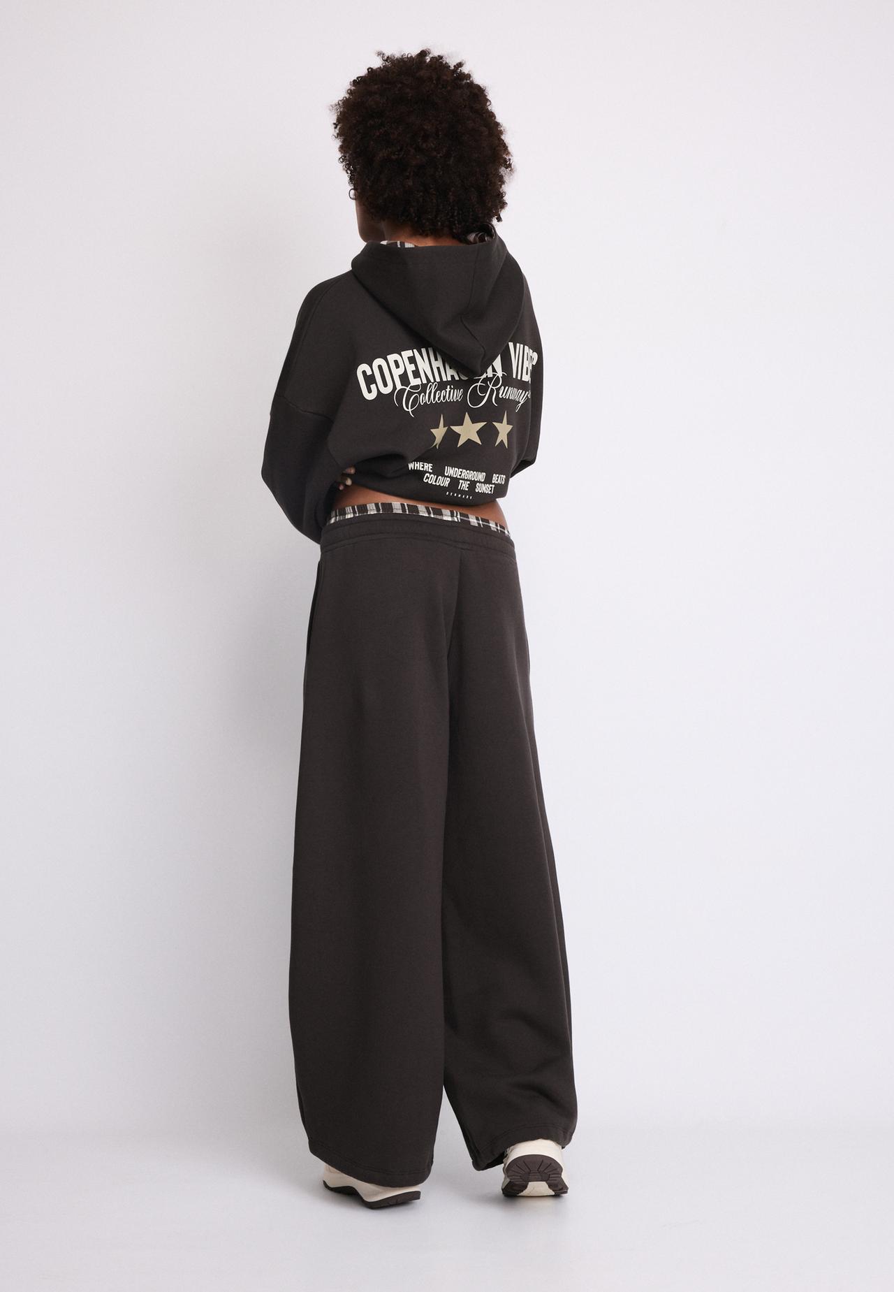 Boxer-detail jogger trousers — Brown