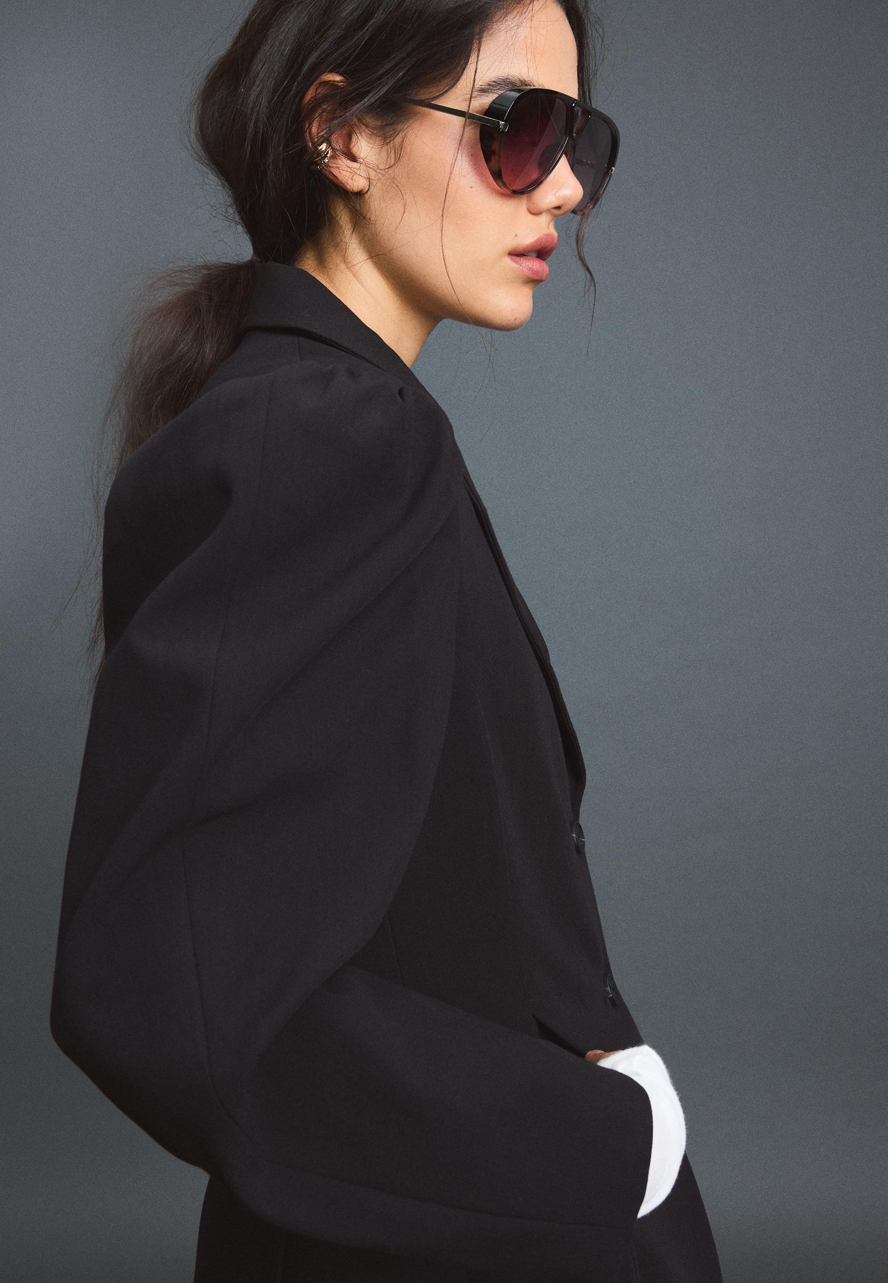 Stradivarius Hacimli kollu blazer ceket görsel 8