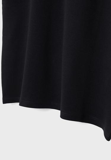 B05 Basic T-shirt with padded shoulders — Black 9