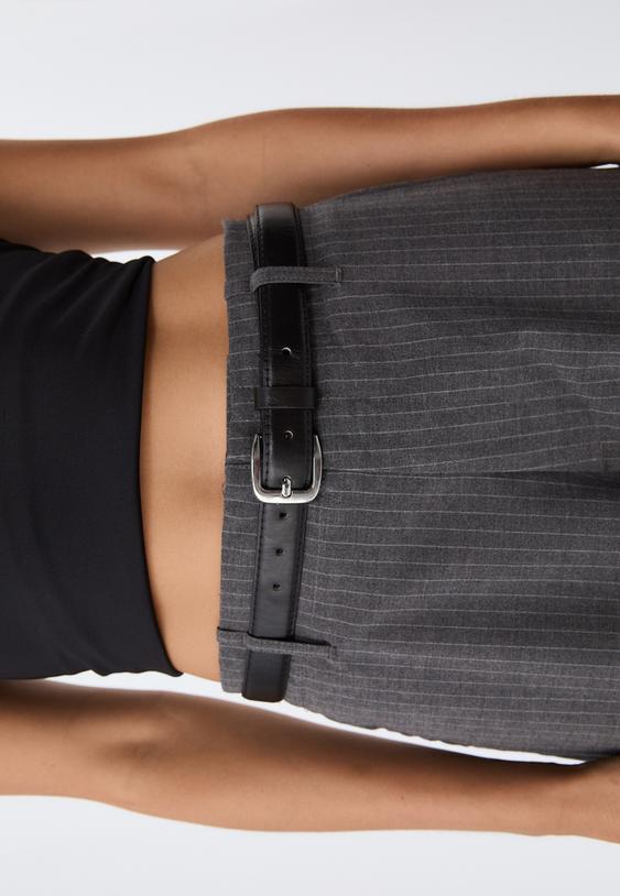 Stradivarius Soepelvallende Rechte Broek Met Ceintuur Grijs Melange 32