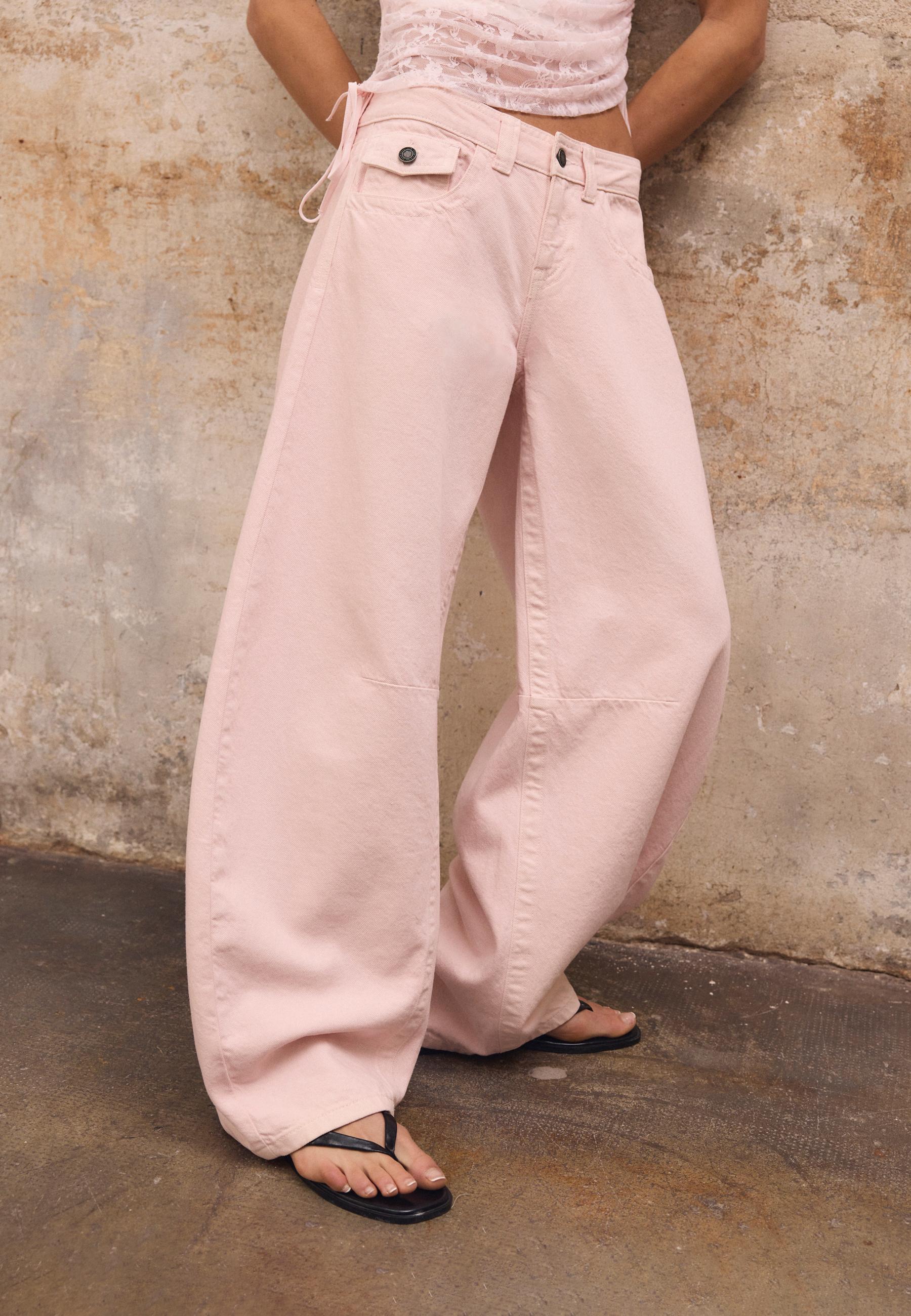 Low-rise barrel jeans — Pastel pink
