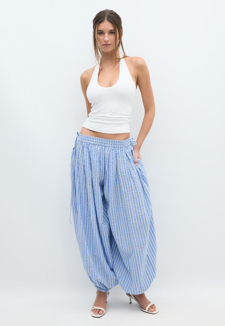 Stradivarius Βασικό Τοπ Λαιμόκοψη Halter Λευκό Xl