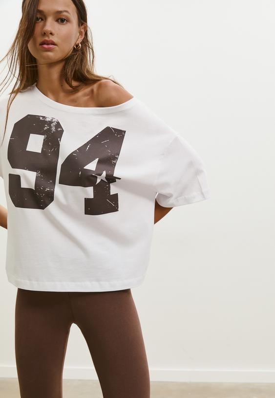 printed boat neck t shirt