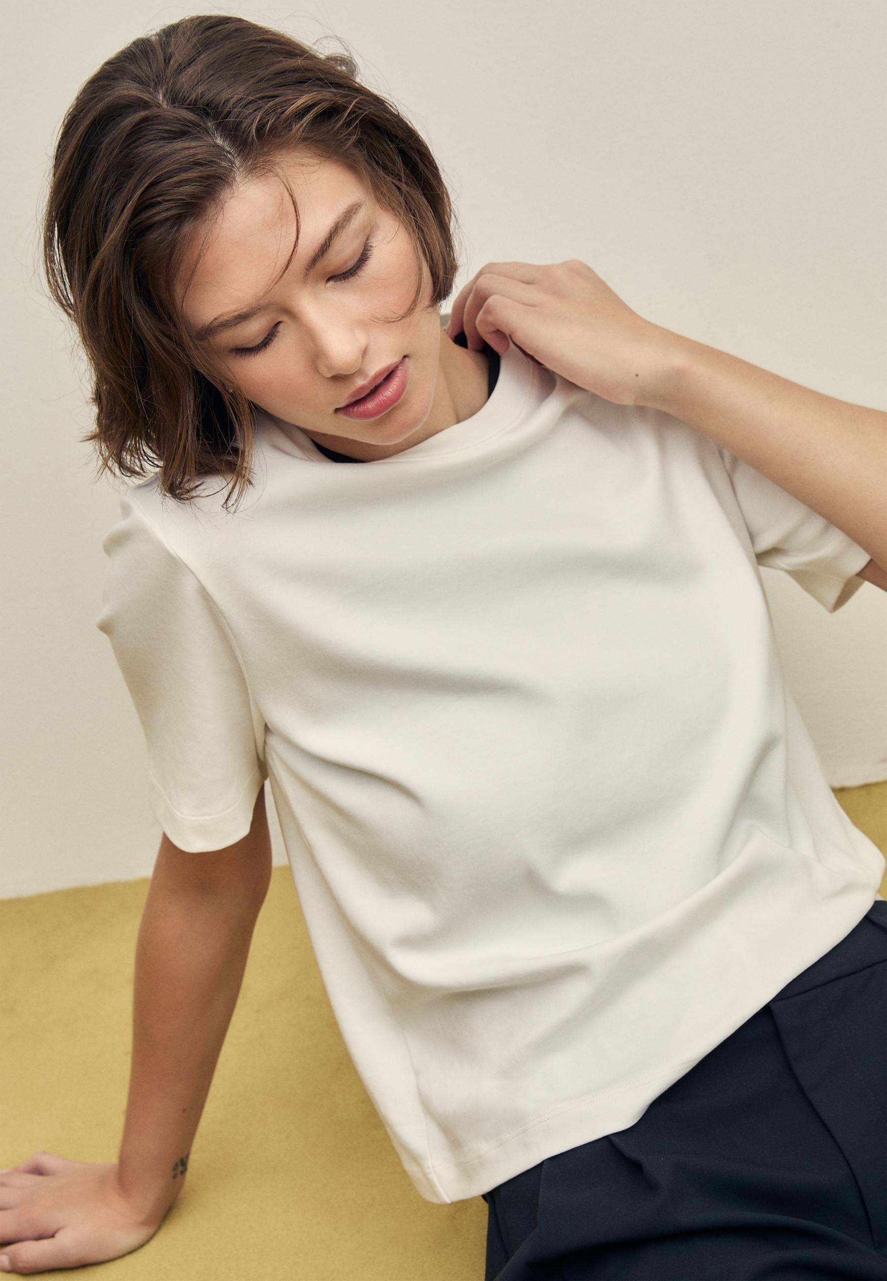 B01 Heavyweight regular fit basic T-shirt — Ecru