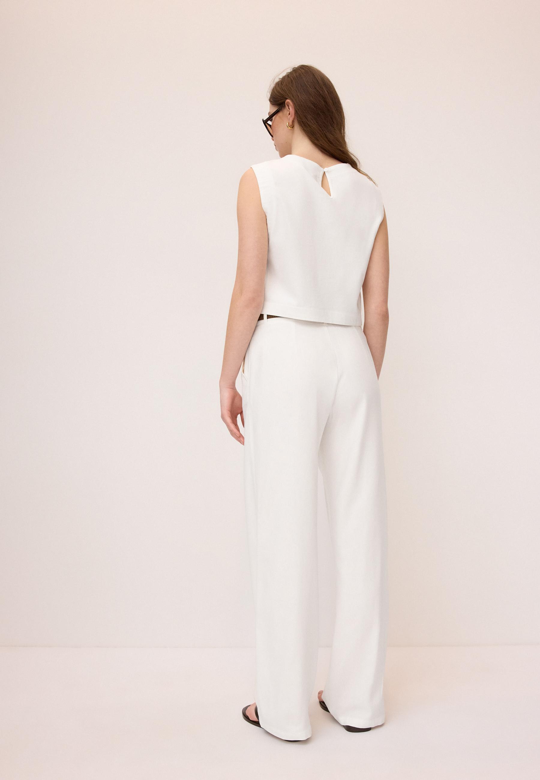 Linen-effect straight-leg trousers with belt — Ecru