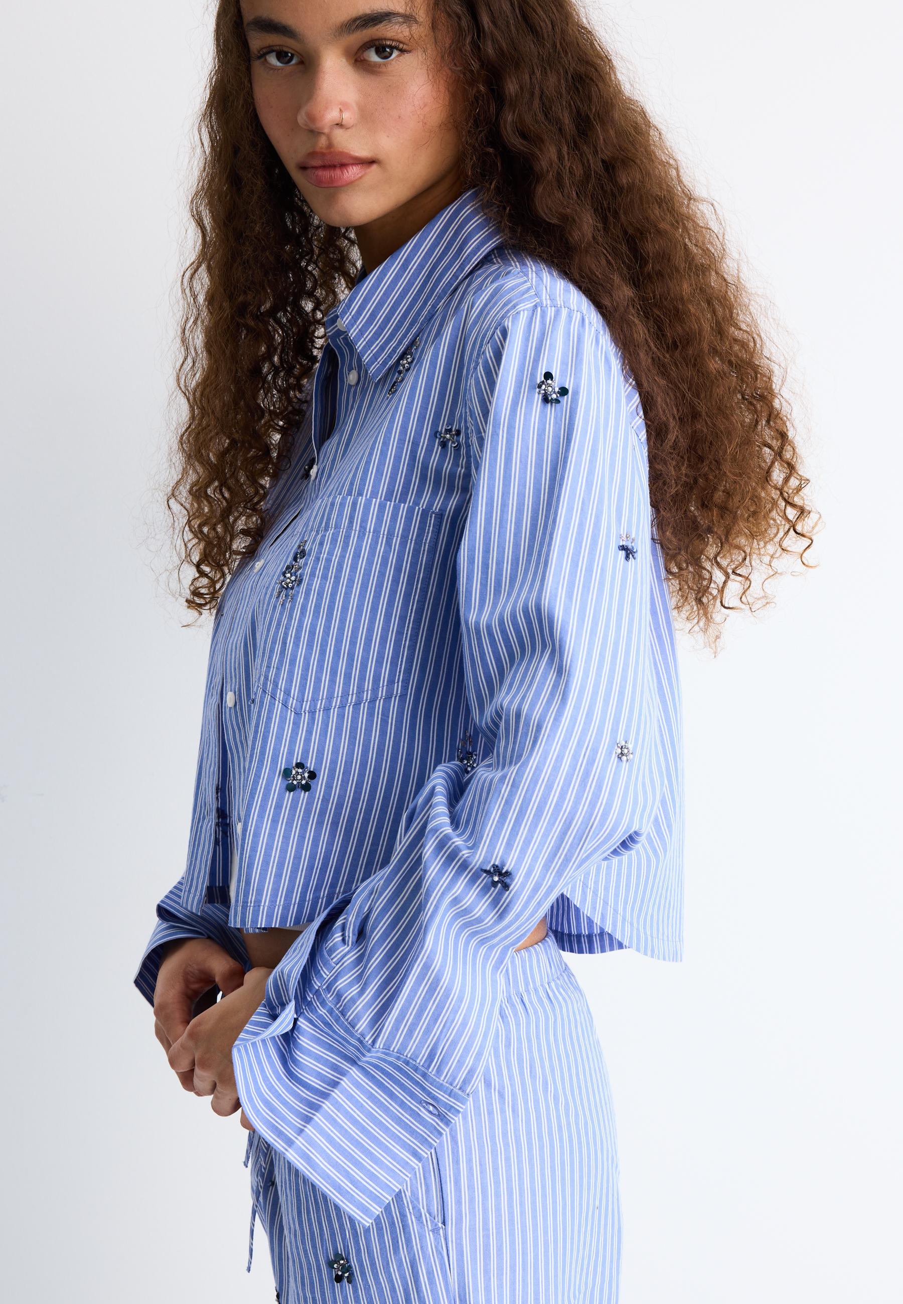 Cropped shirt with rhinestones — Blue