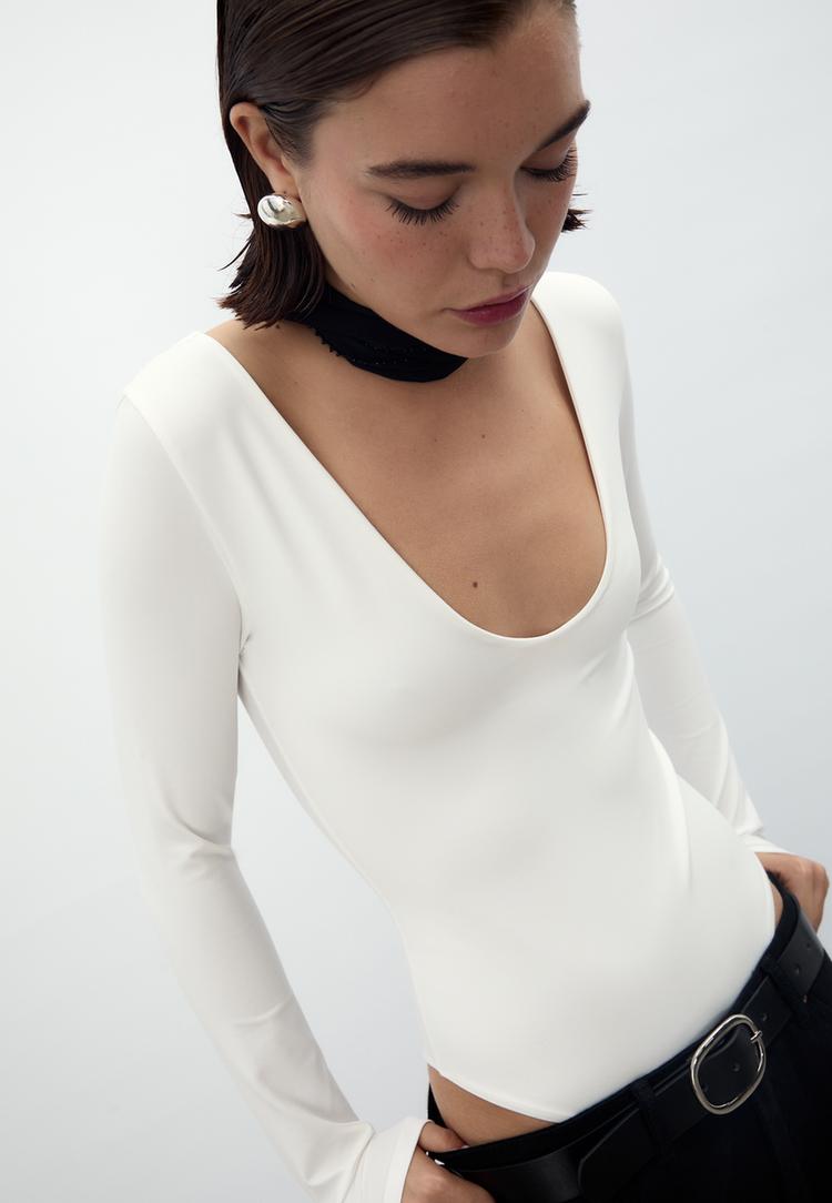 v yaka poliamid body