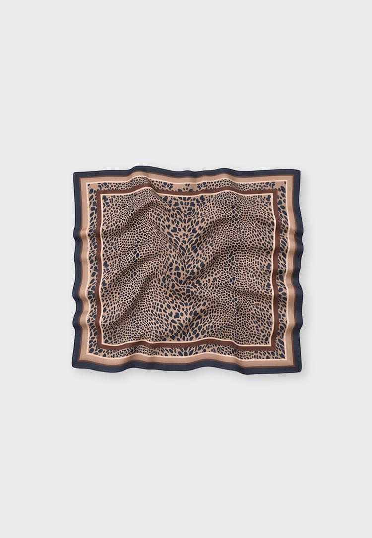 Stradivarius Sjaal Met Panterprint Pastelroze Os