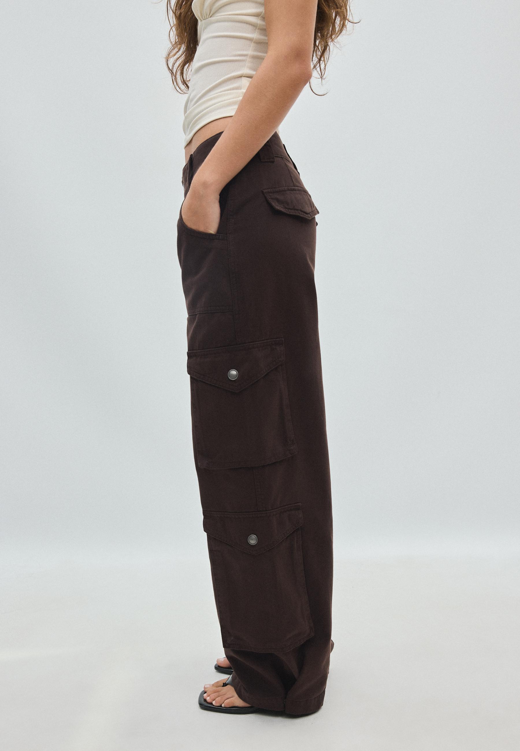 Straight cargo trousers — Brown