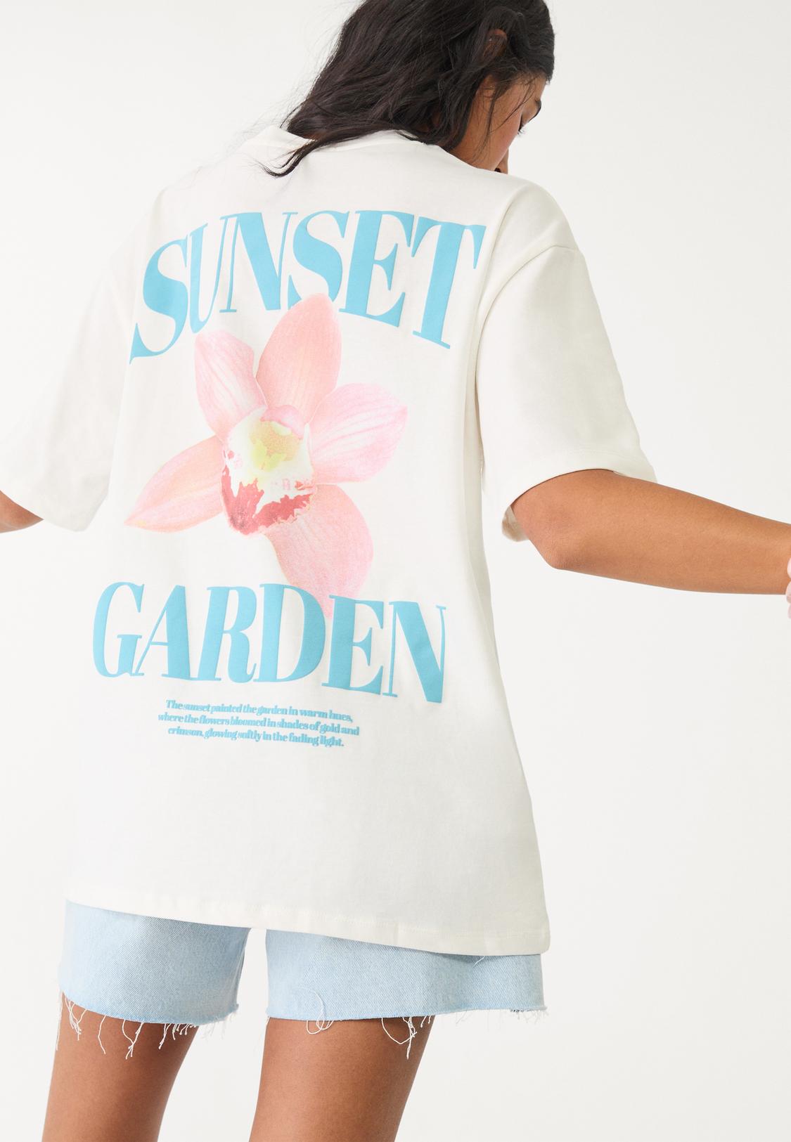 Oversize heavy cotton hibiscus T-shirt Stradivarius Malta