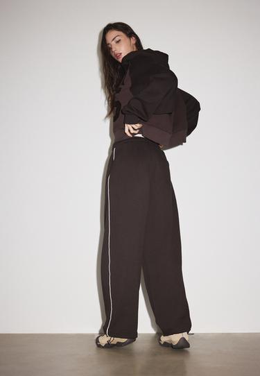 Plush joggers with contrast piping — Brown 5