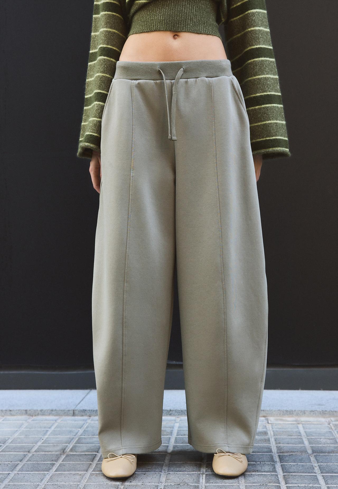 Wide-leg barrel jogger trousers — Brown