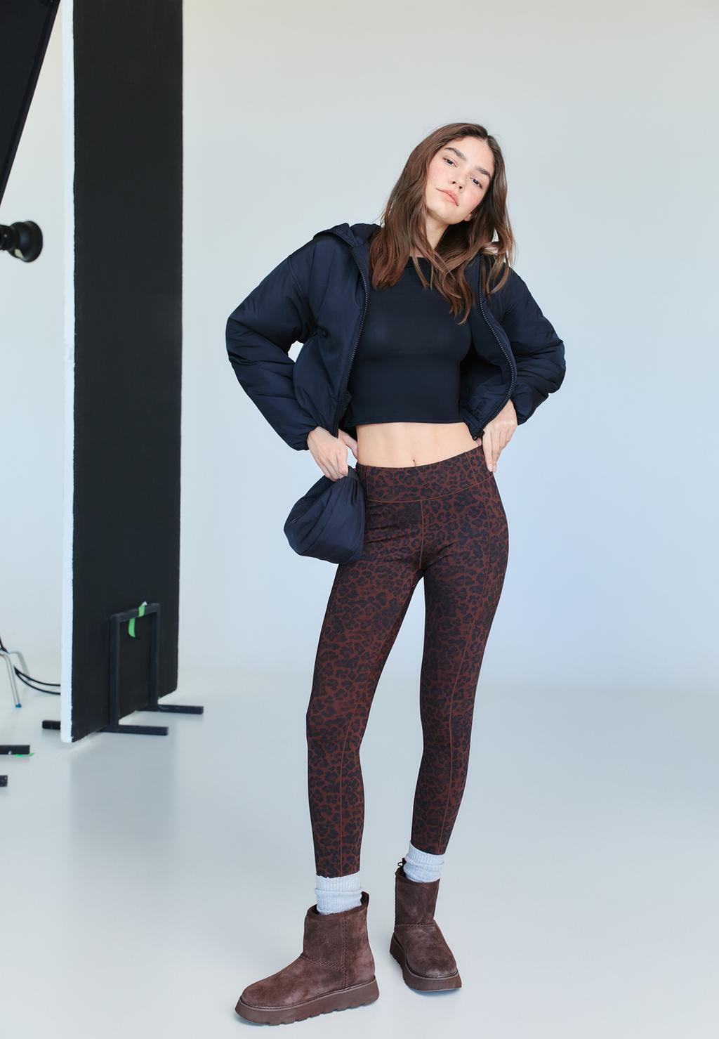 Cut-out cropped leggings