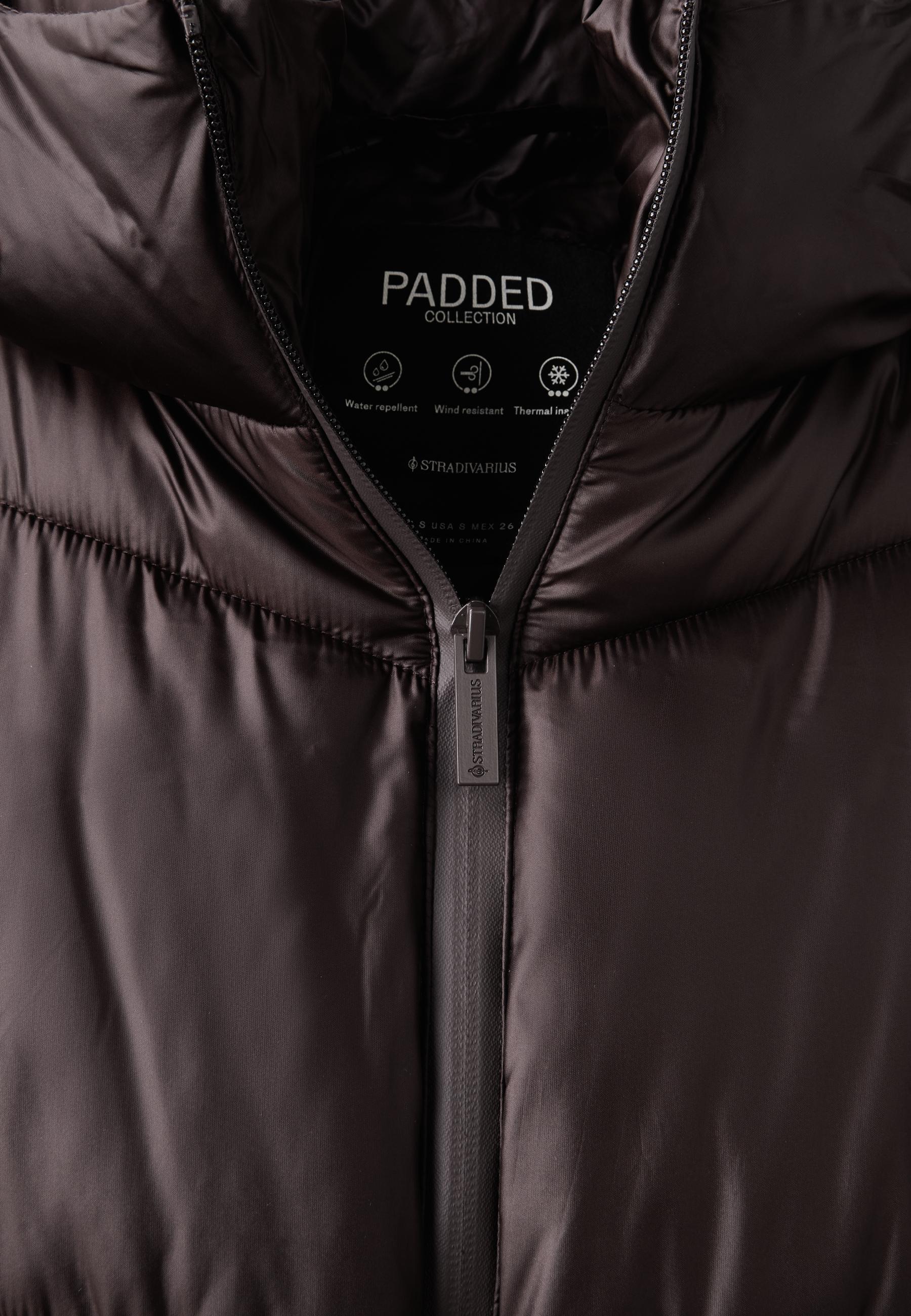 Stradivarius Basic kapitone kaban görsel 3