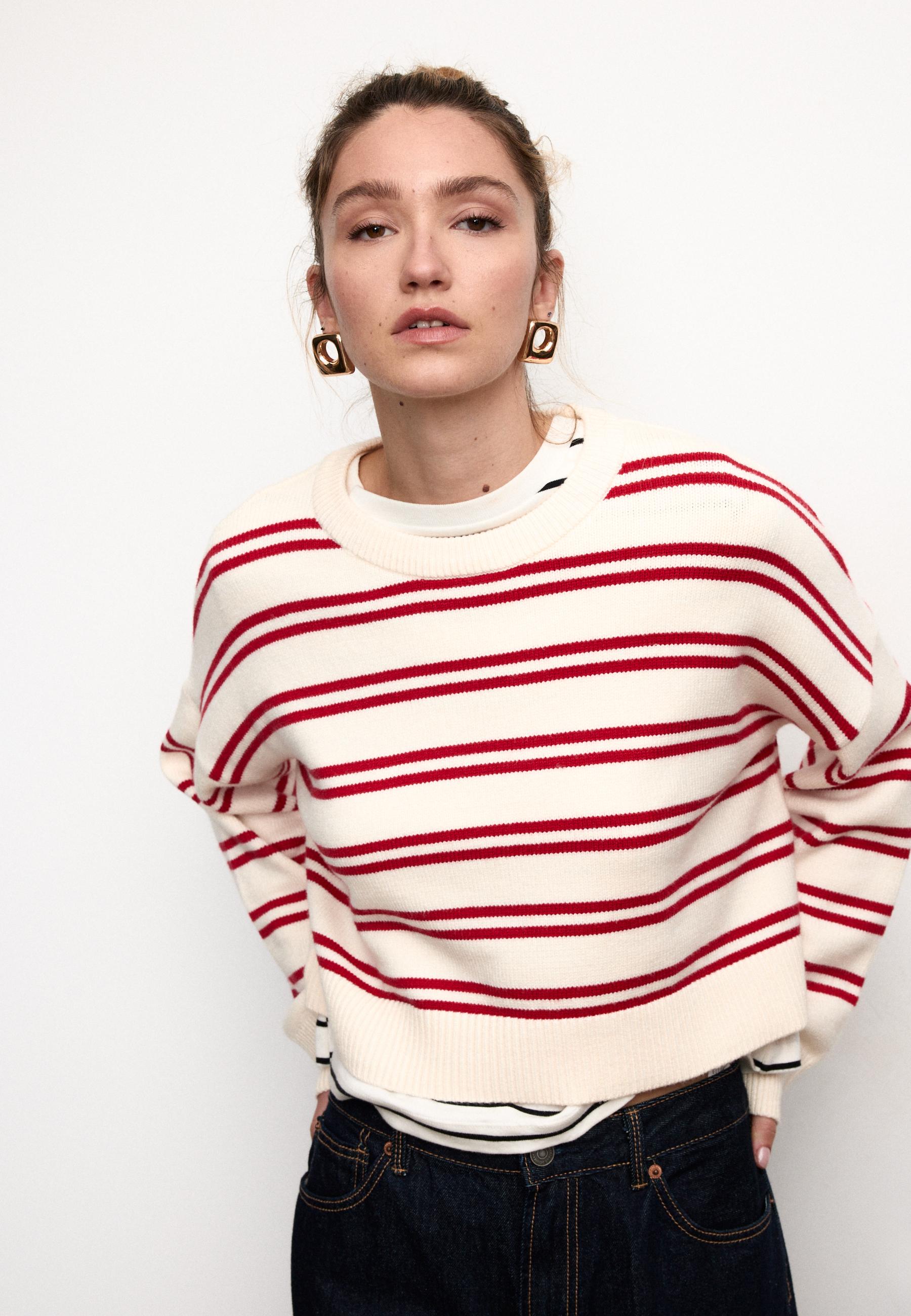 Cropped striped knit jumper — Red