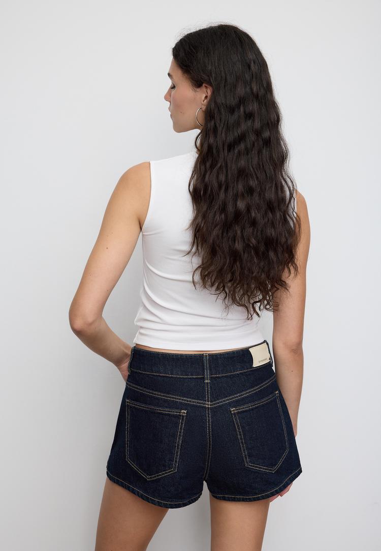 tshirt basica sem mangas