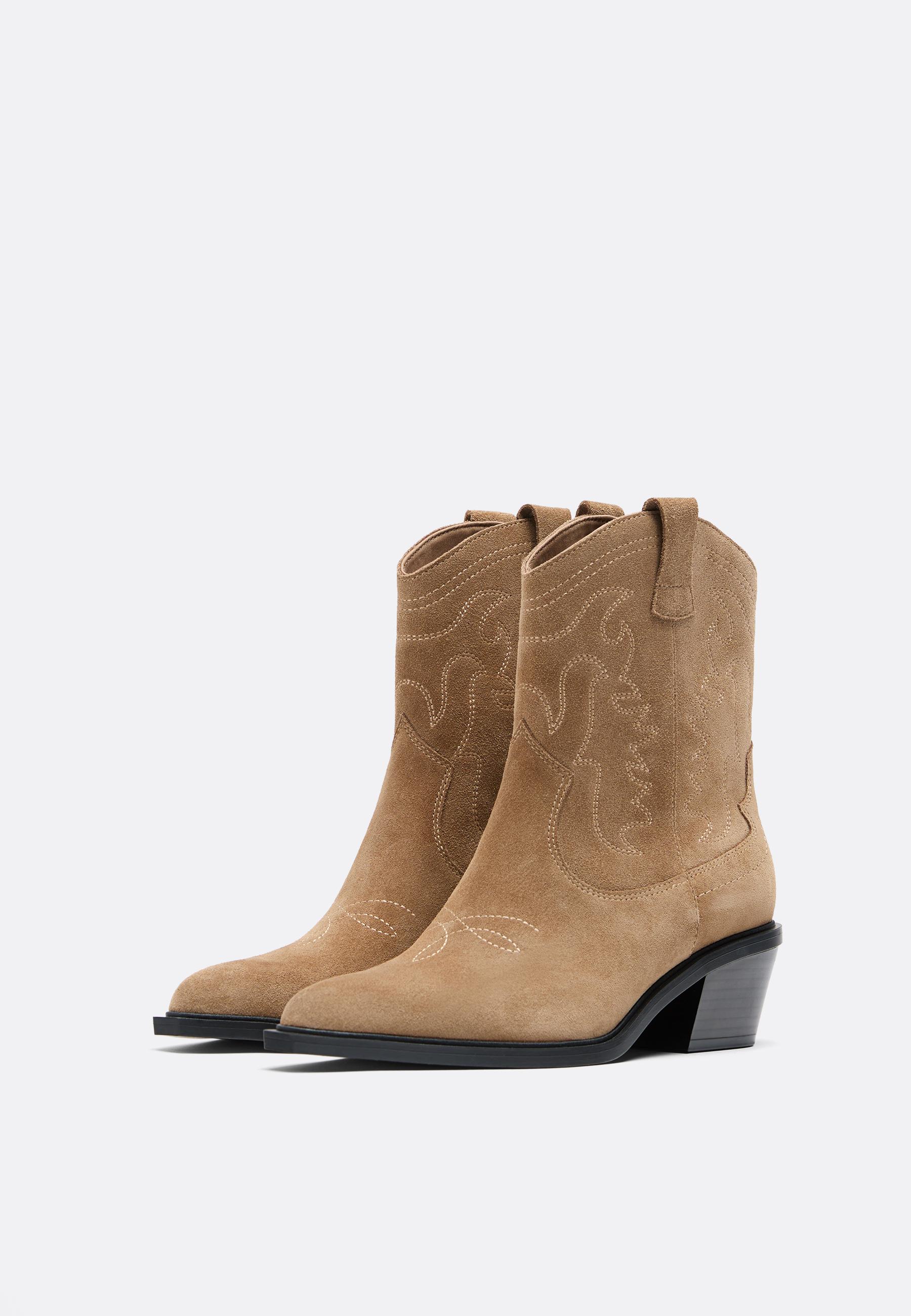 Split leather cowboy ankle boots — BEIGE