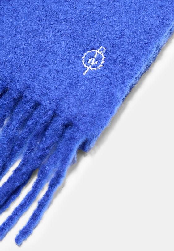 Stradivarius Basic Sál 0-049 Os