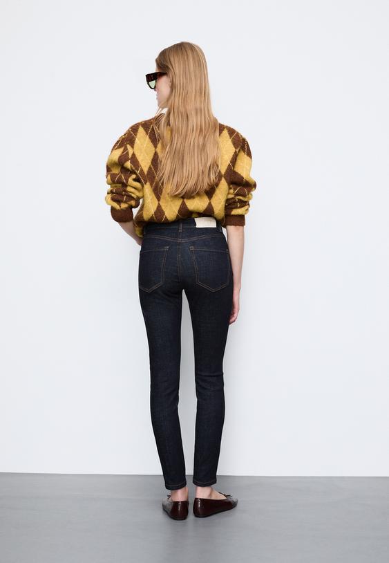 d07 regular waist skinny jeans