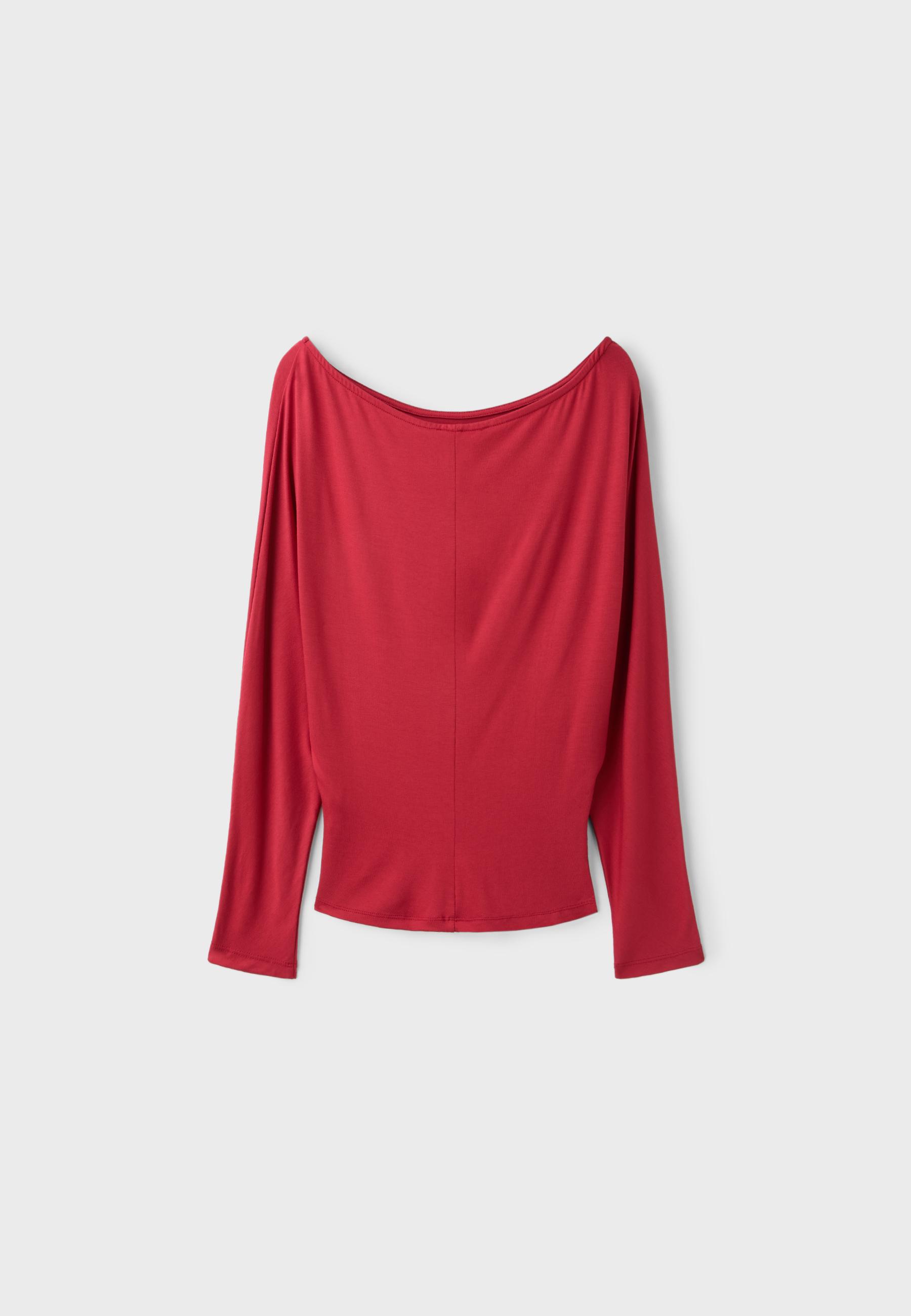 Sash-effect asymmetric top — Red