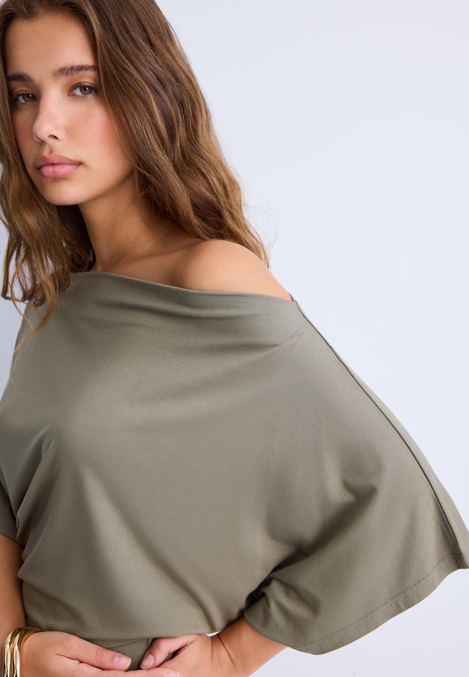 Basic Batwing Sleeve T-Shirt — Olive green