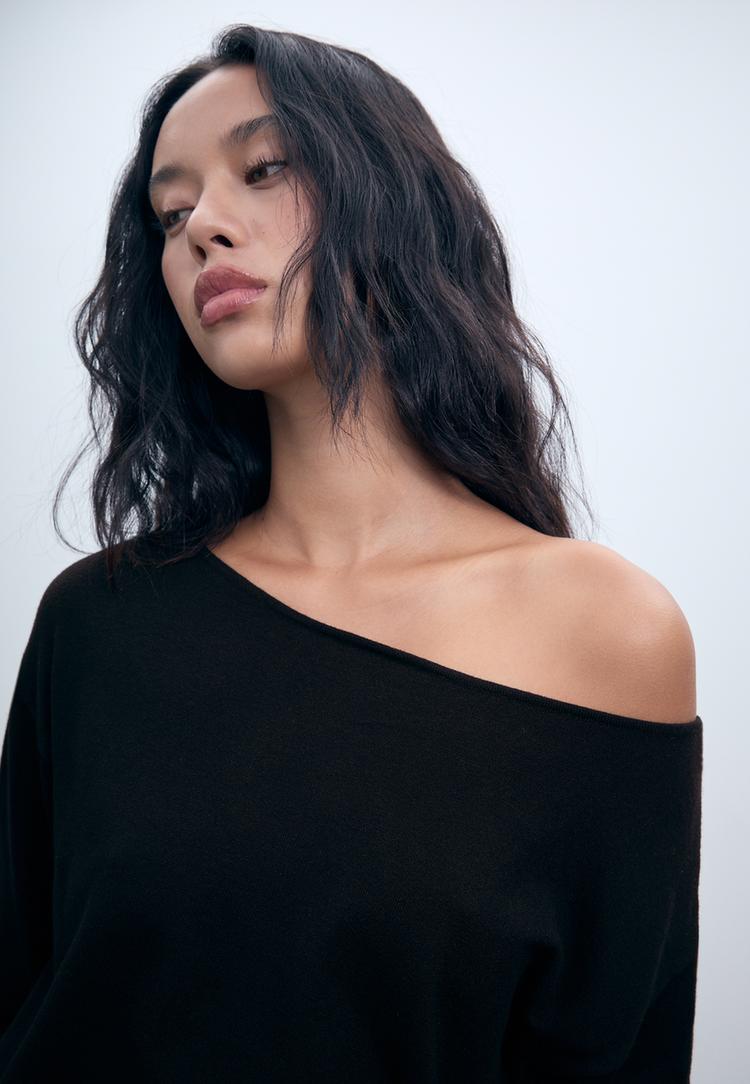vestito corto in maglia scollo a barchetta