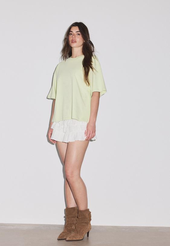 boxy-tshirt-mit-kurzen-armeln