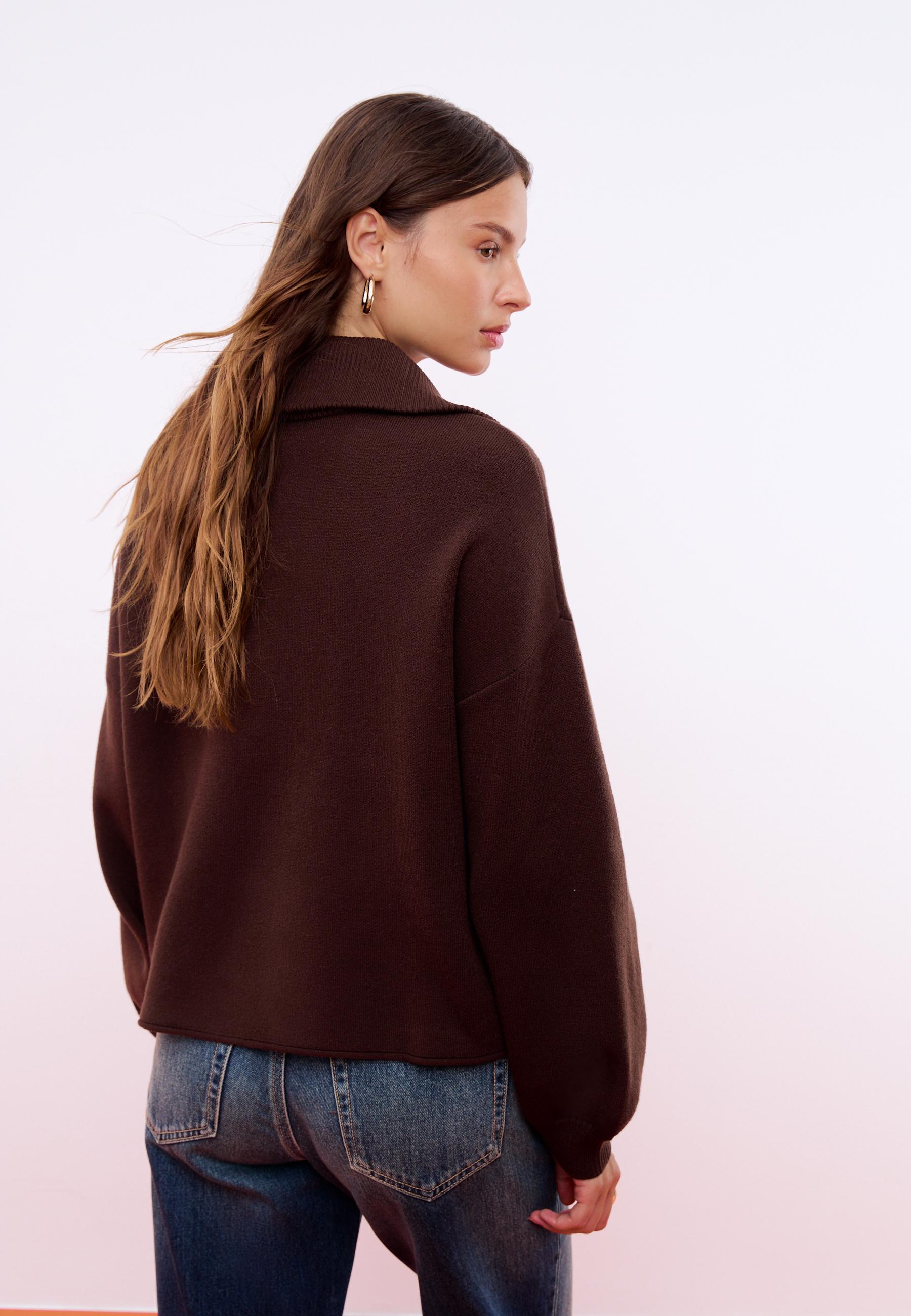 Knit jumper with zip — Brown