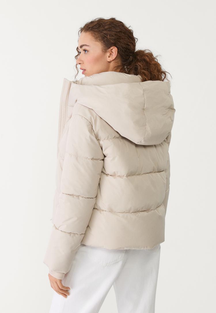 steppjacke-mit-kapuze