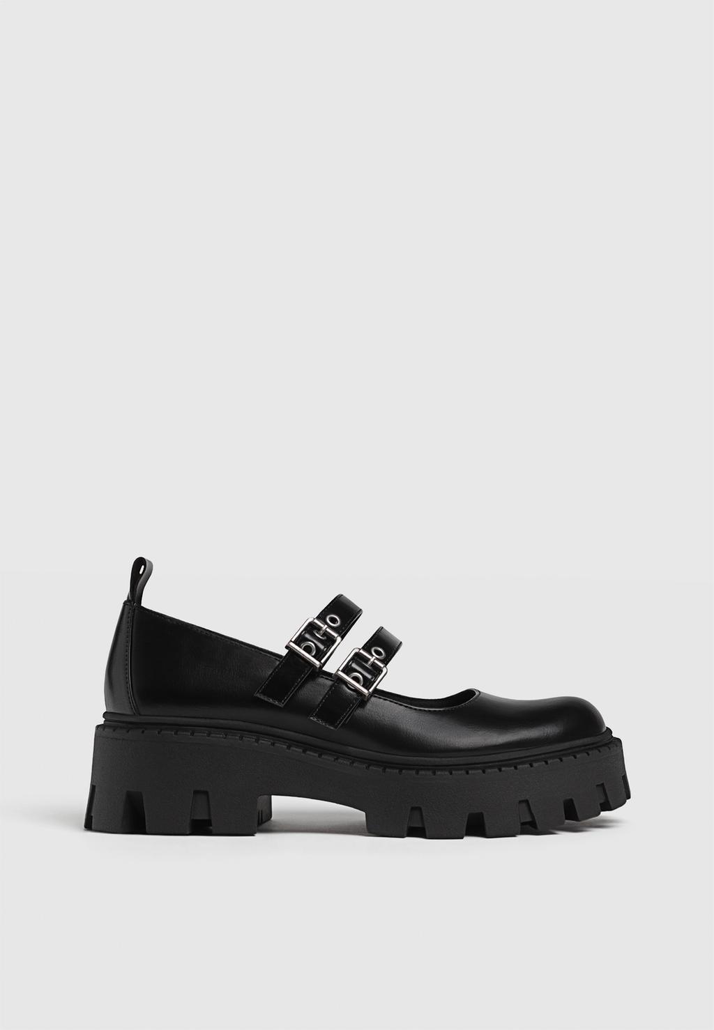 Chaussures plates crantées type Mary Jane