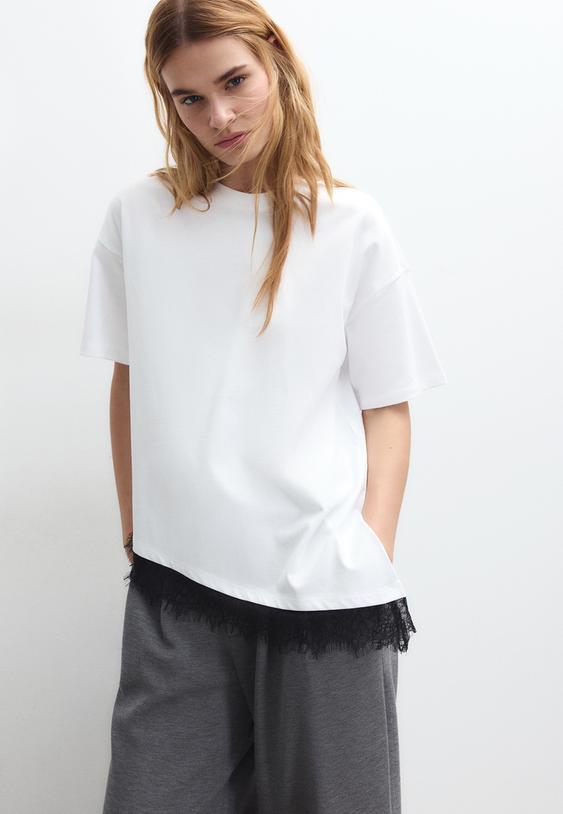 maglietta a maniche corte con orlo in pizzo