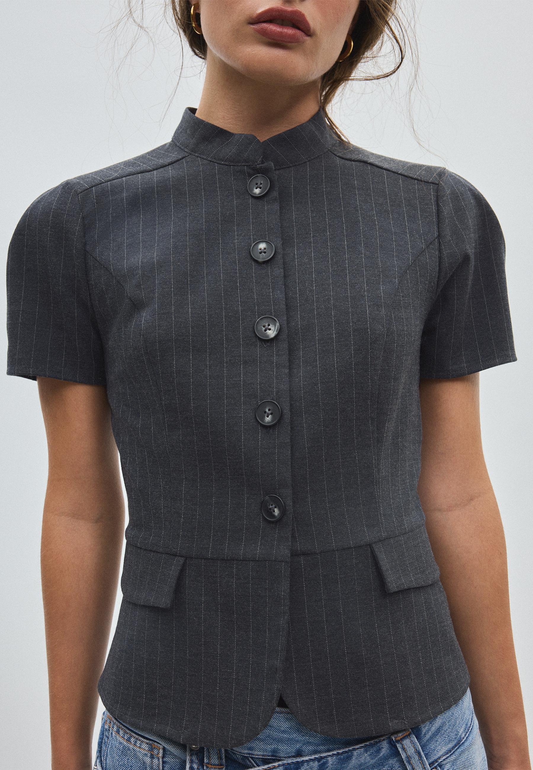Fitted short sleeve shirt — Dark grey