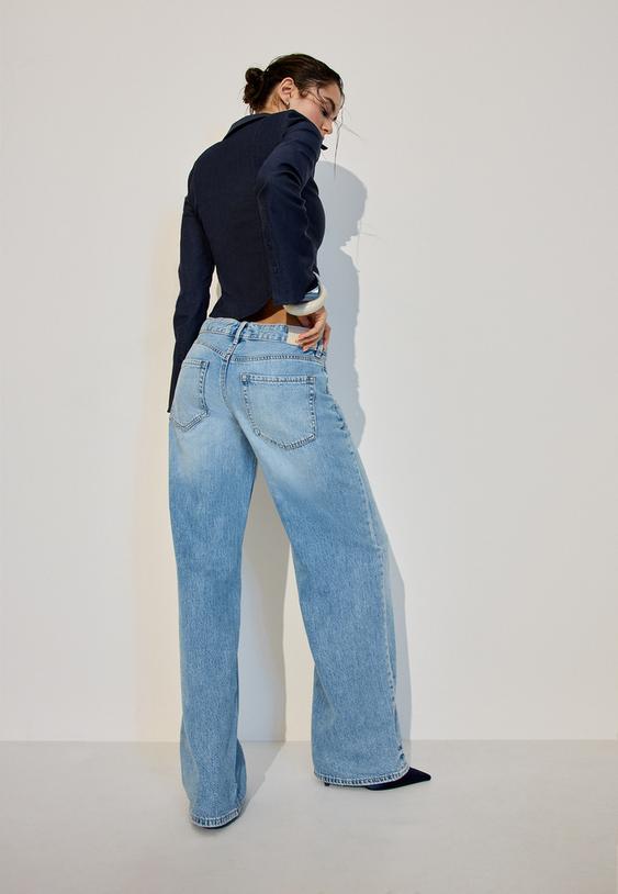 d91-jeans-mit-tiefem-weitem-bein