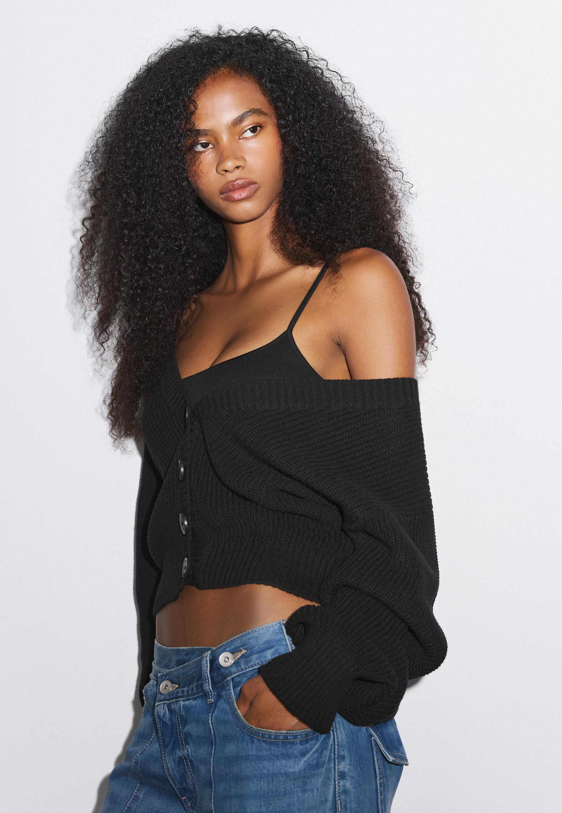 V-neck knit cardigan — Black