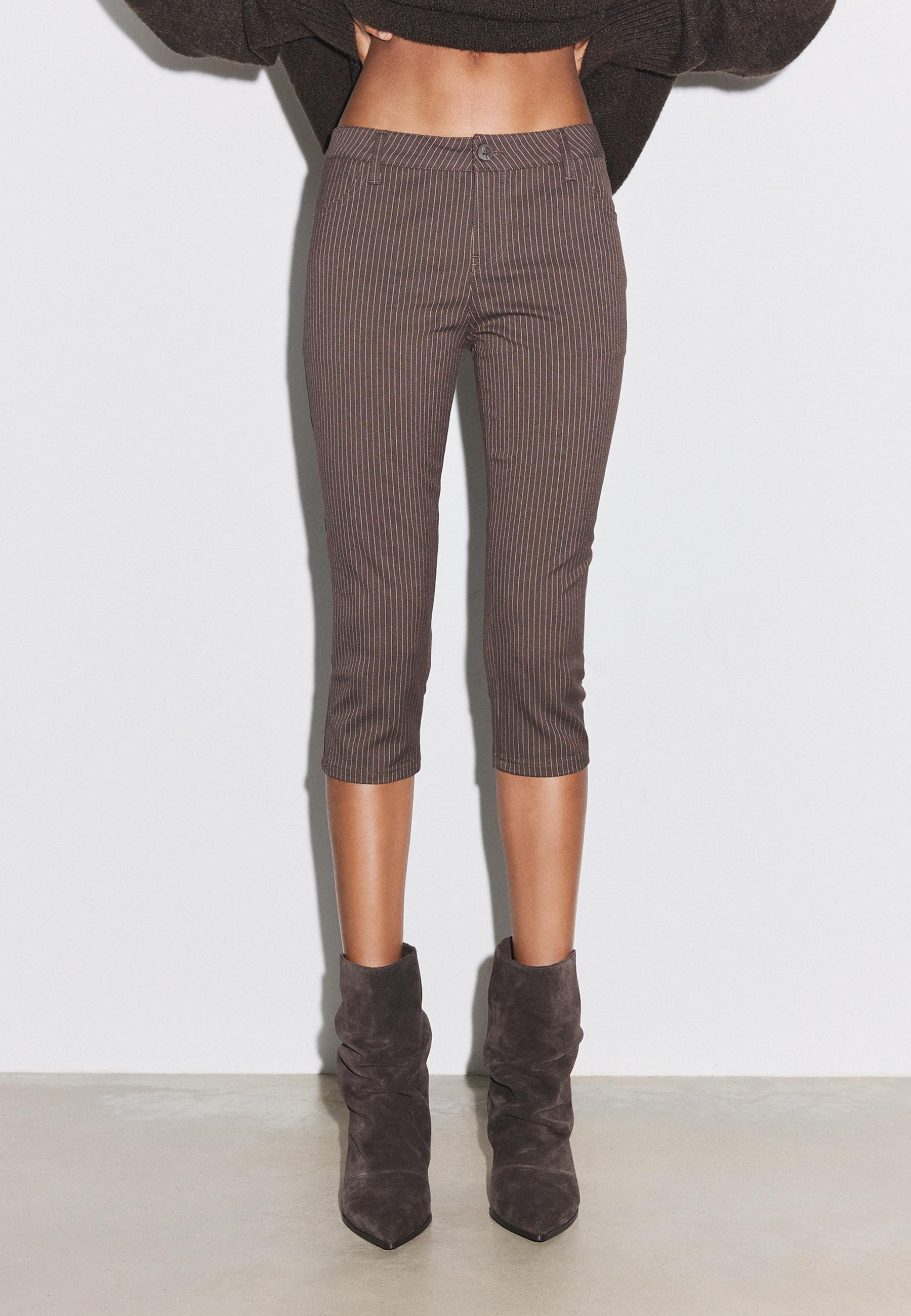 Smart capris — Brown