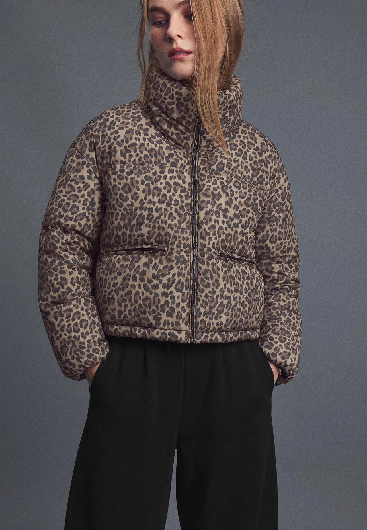 Animal print high neck cropped puffer jacket — Mid beige