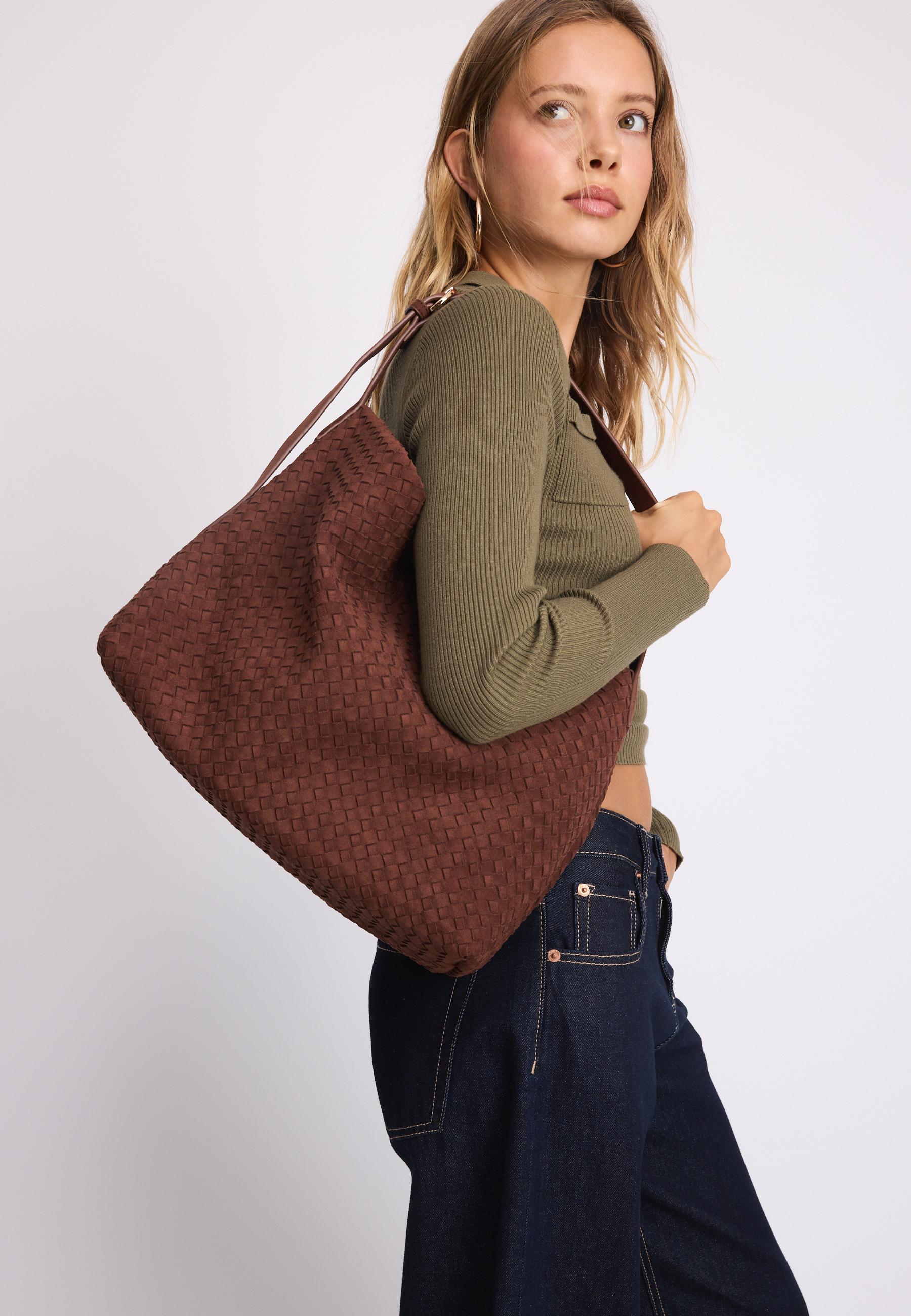 Braided shoulder bag — Brown