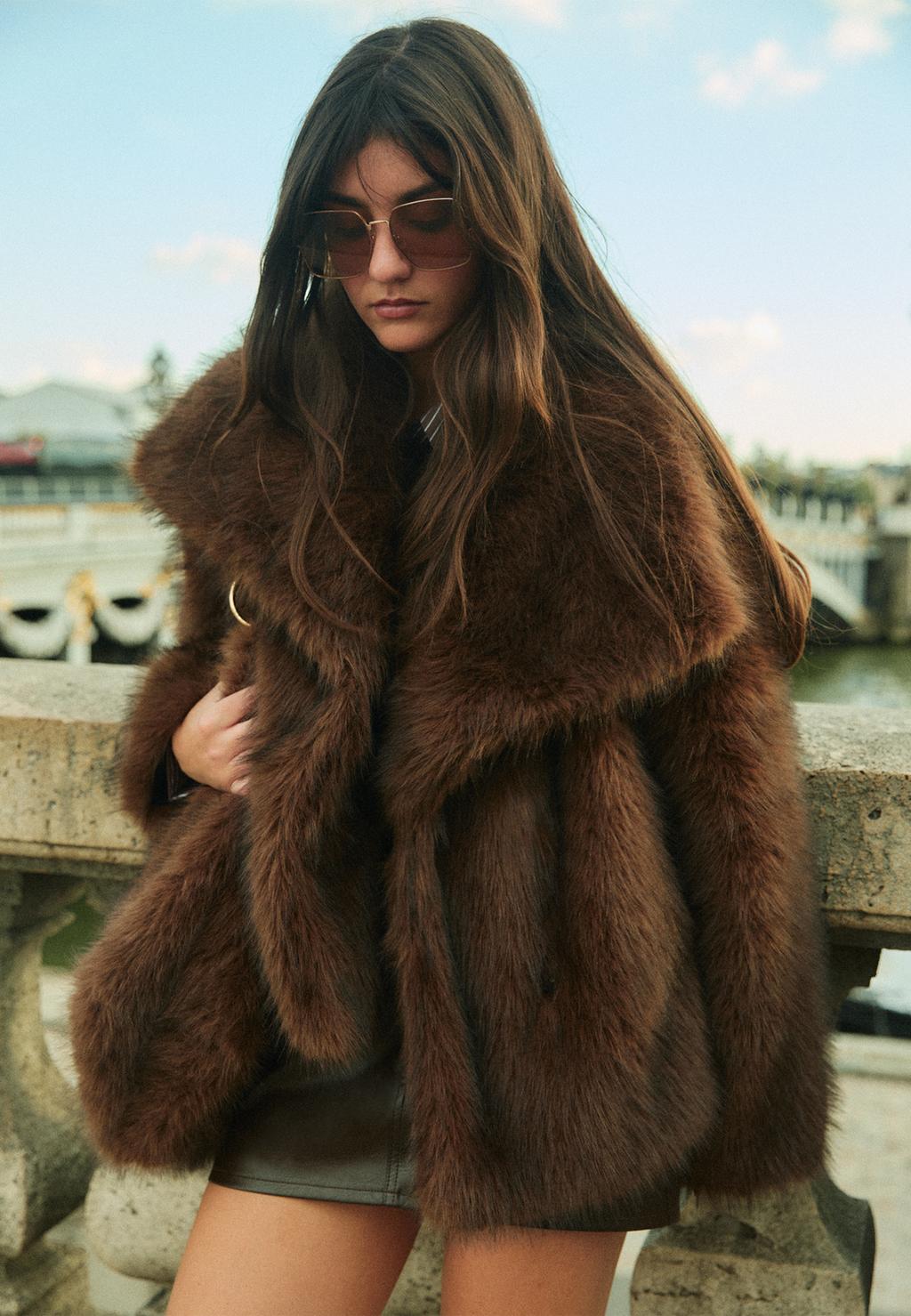 Blouson court fausse fourrure