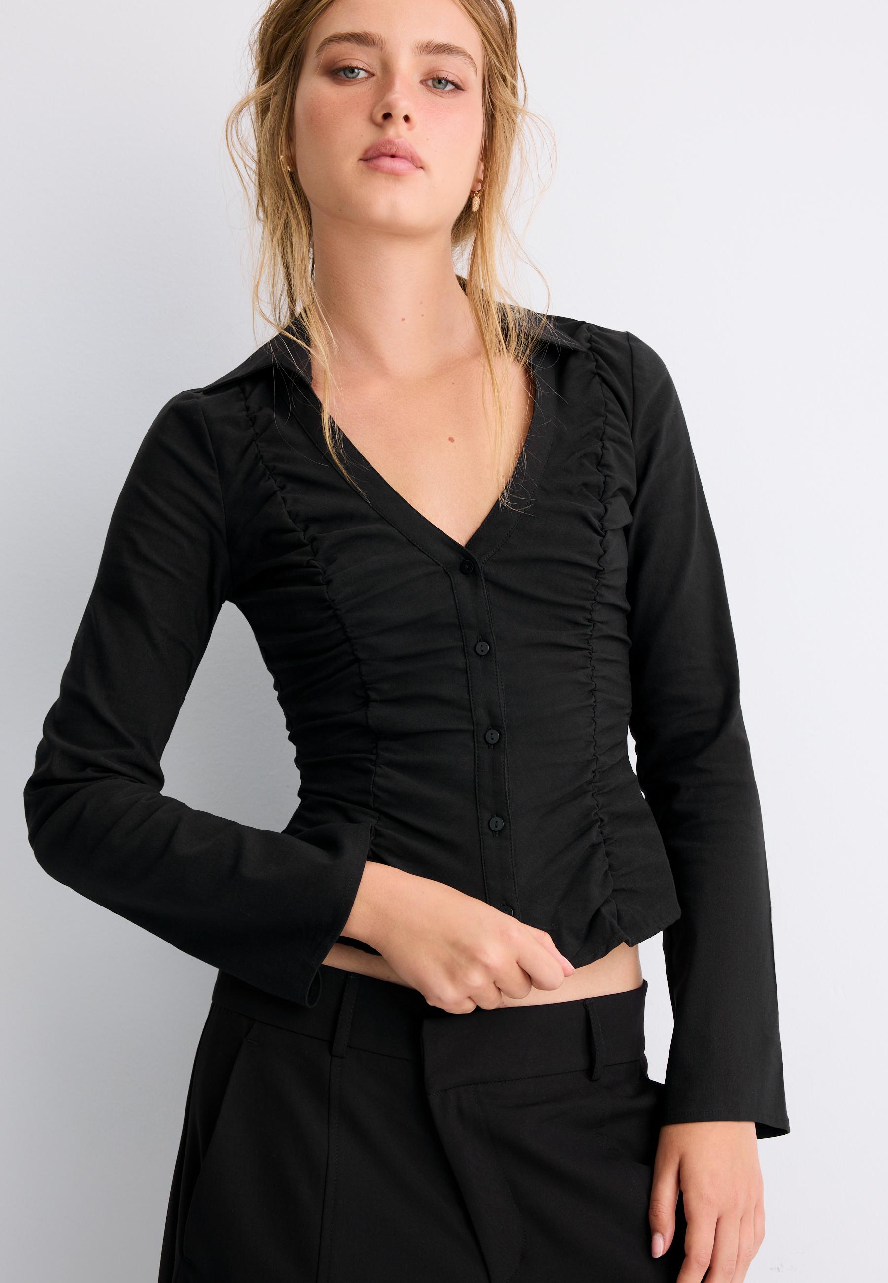 V-neck gathered shirt — Black