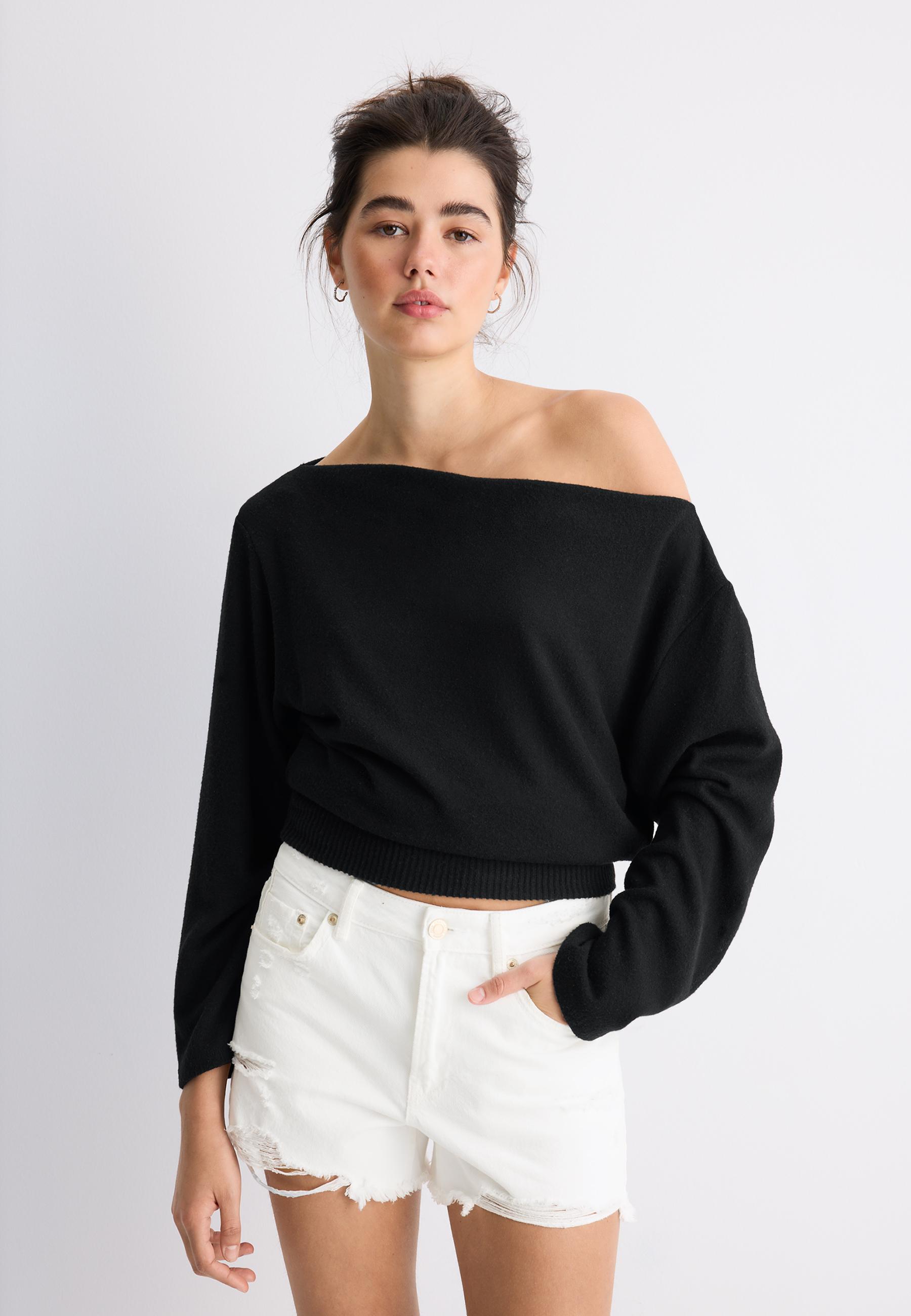 Boat neck knit T-shirt with sash belt — Black