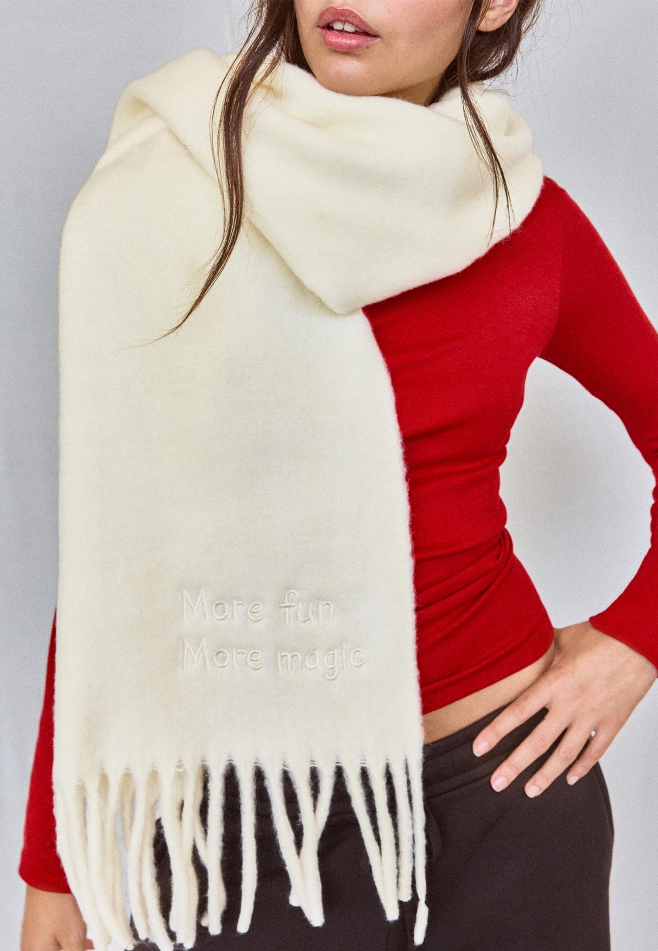 Slogan scarf — Ecru