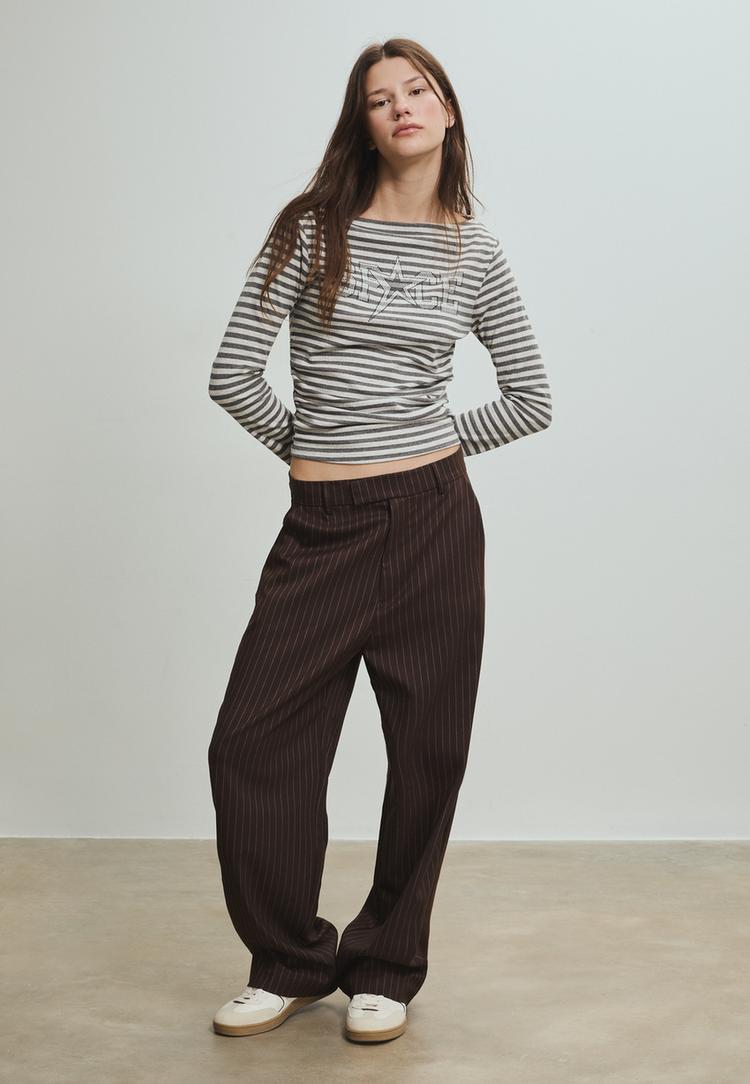 asymmetrisches-t-shirt-mit-print