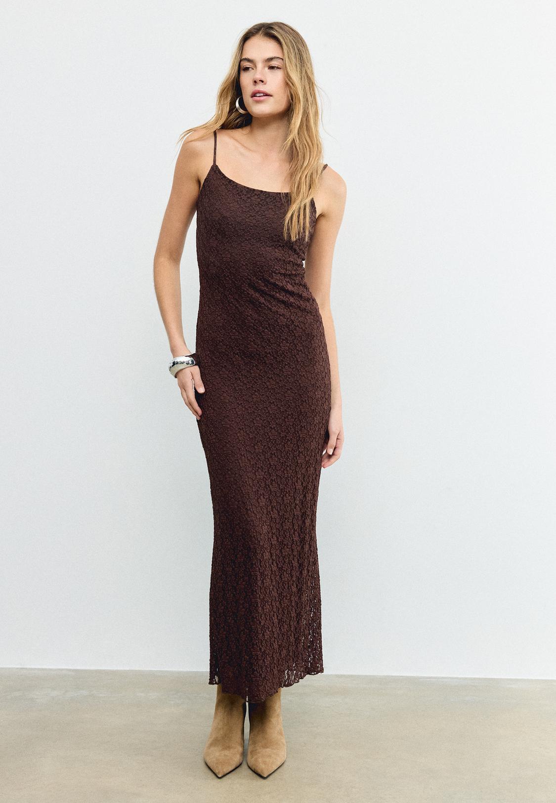 Blonde lace strappy midi dress - Women's fashion | Stradivarius Venezuela Blonde lace strappy midi dress - Women's fashion | Stradivarius Venezuela