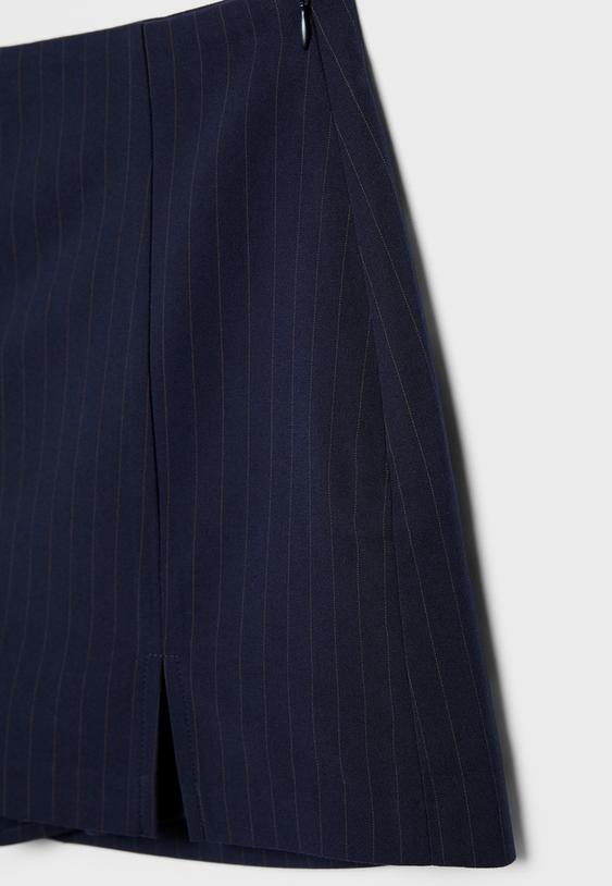 Yan yırtmaçlı şort etek - Görsel 8