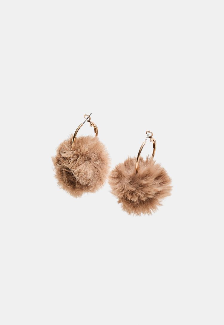 Stradivarius Mini Kruhové Náušnice S Bambulkou Z Umělé Kožešiny Brown Os