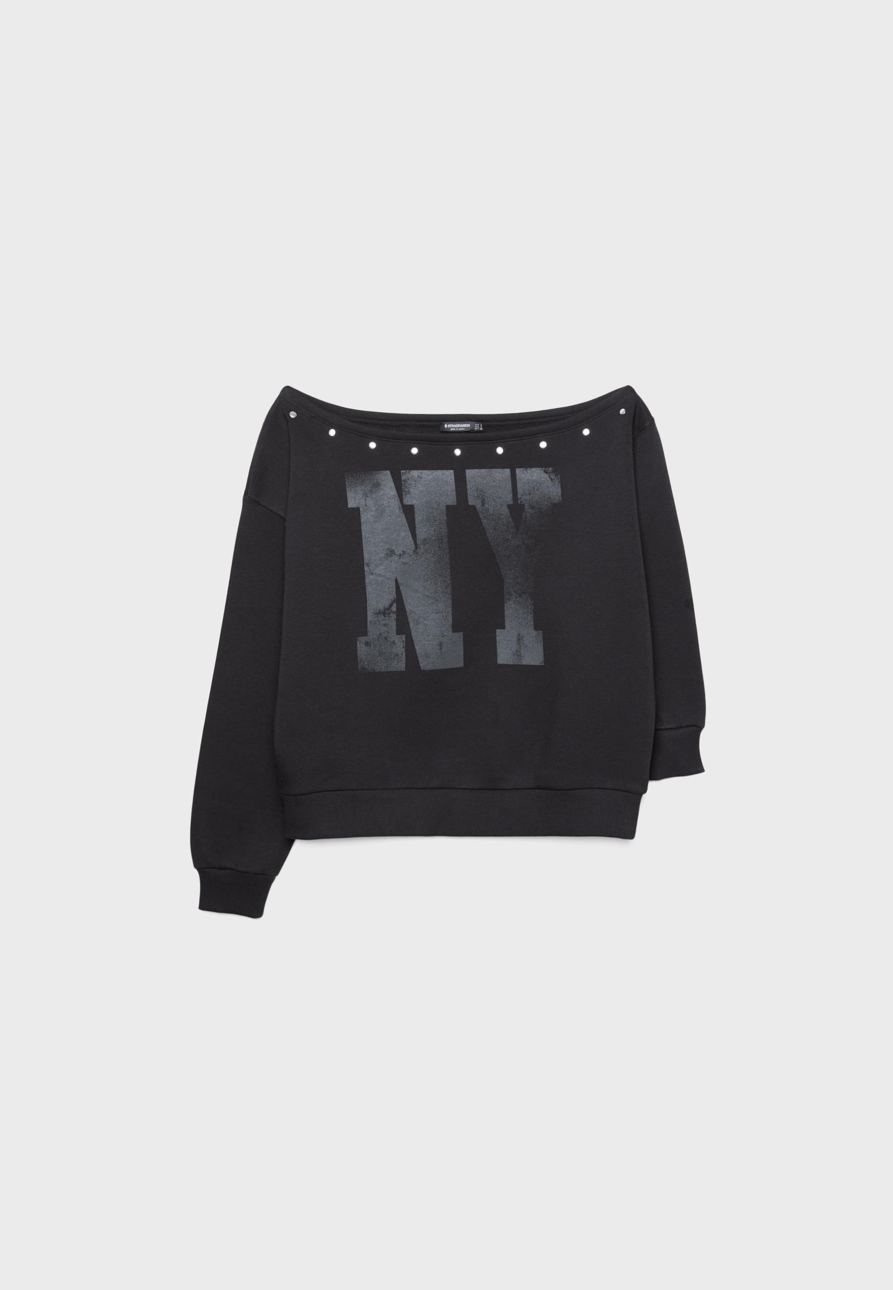 Studded sweatshirt — Black