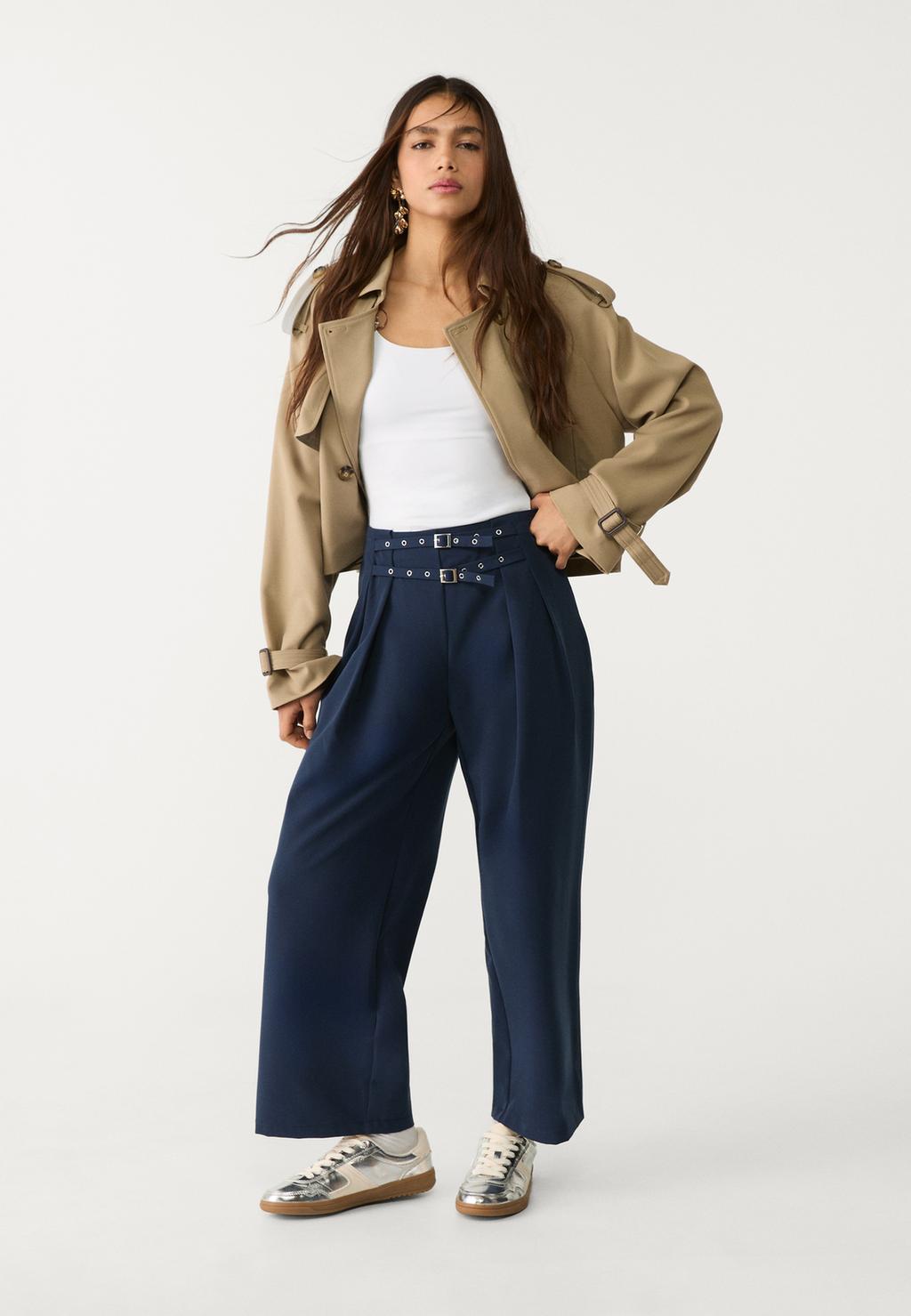 Straight-leg trousers with ring detail