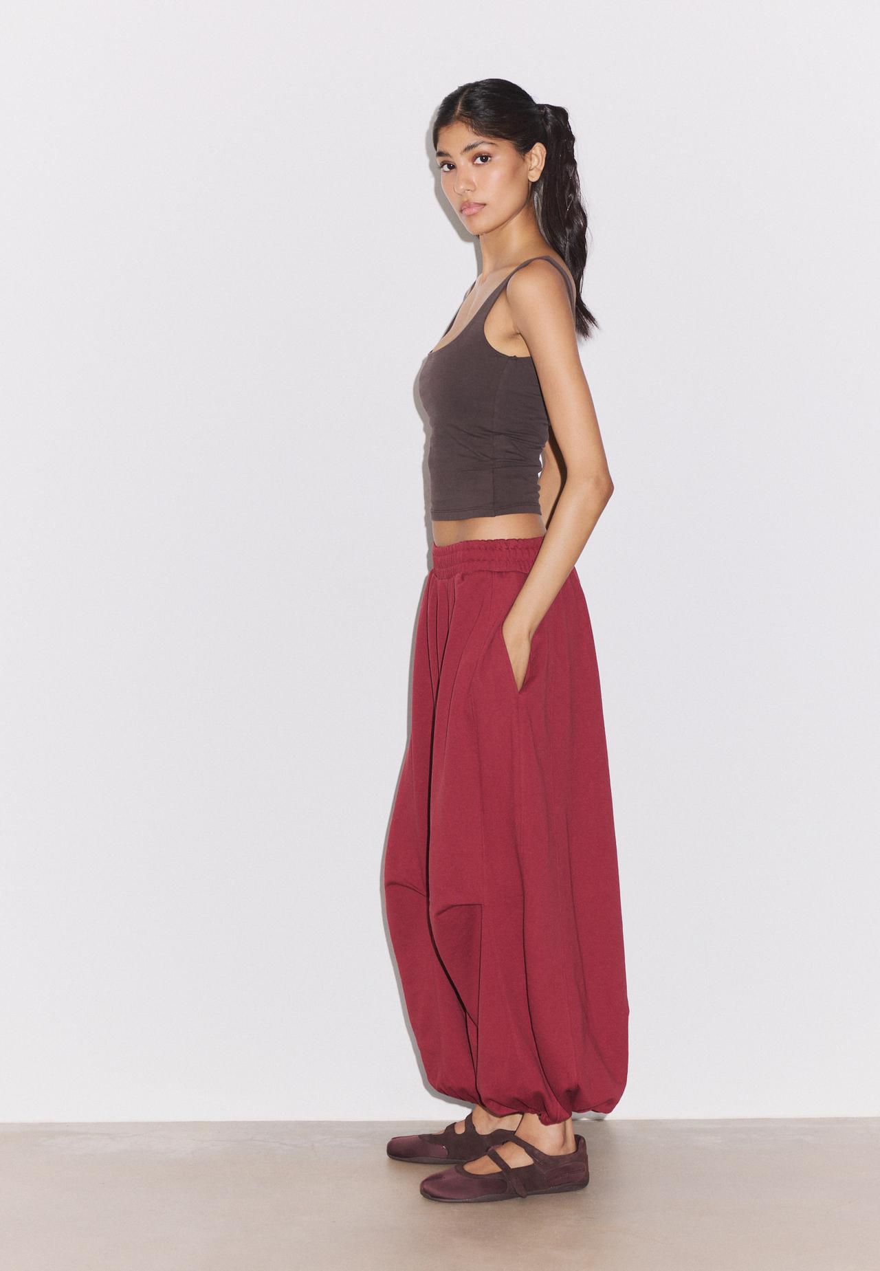 Balloon jogger trousers with stoppers — Dark red
