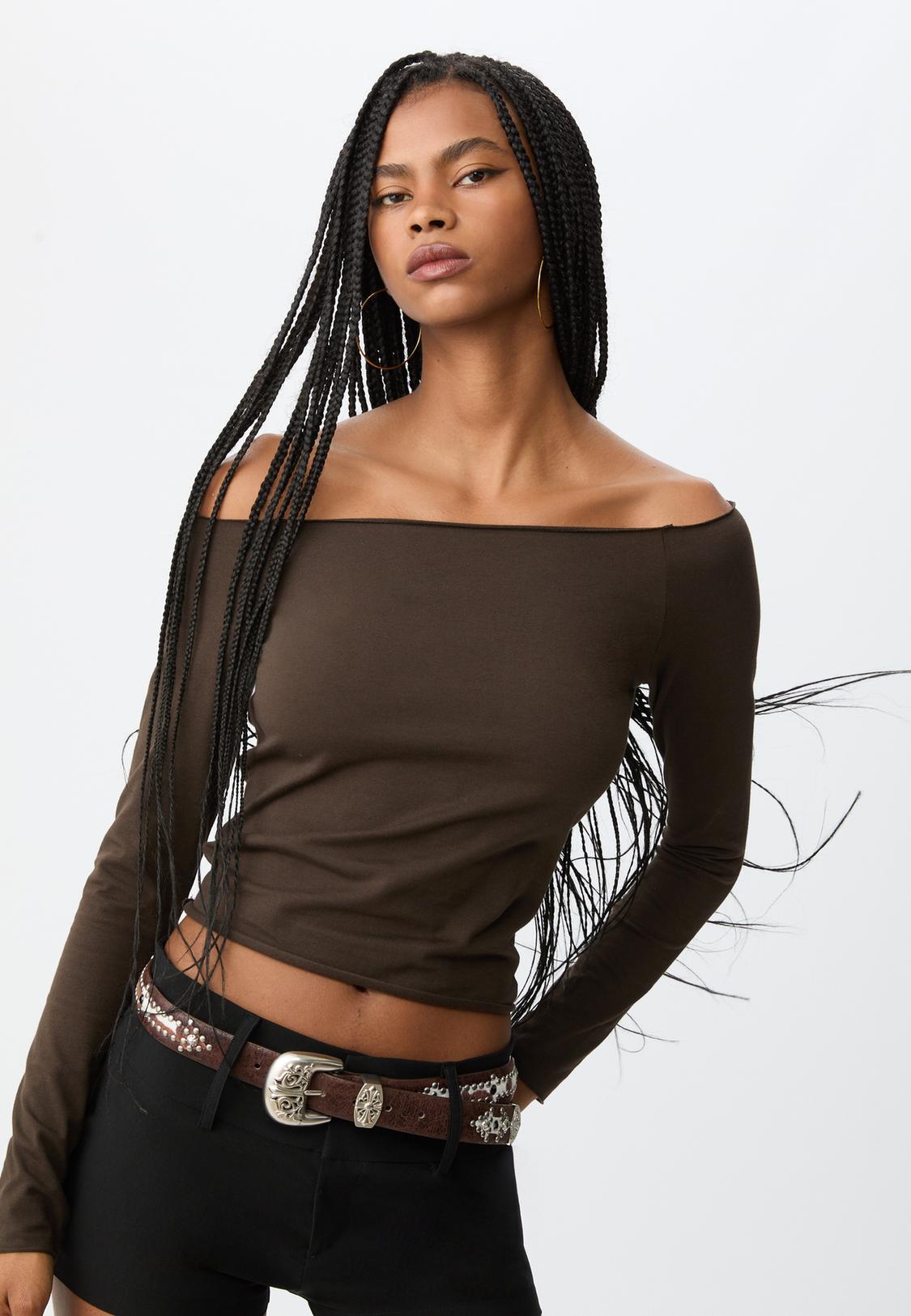 Off-the-shoulder top Women's fashion Stradivarius United Kingdom