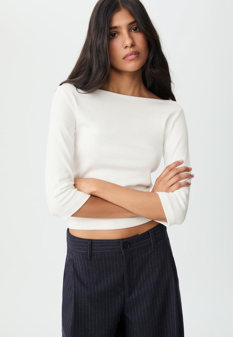 basic-t-shirt-mit-bateau-ausschnitt